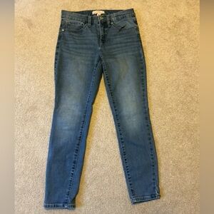 Lucky Brand Ava Mid-Rise Skinny Jeans - Medium Wash 6/28 minimalist, classic,